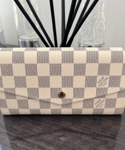 LV Cream Damier Ladies Purse - Last One!